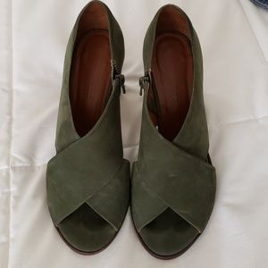 Bernardo peep toe heels, hunter green